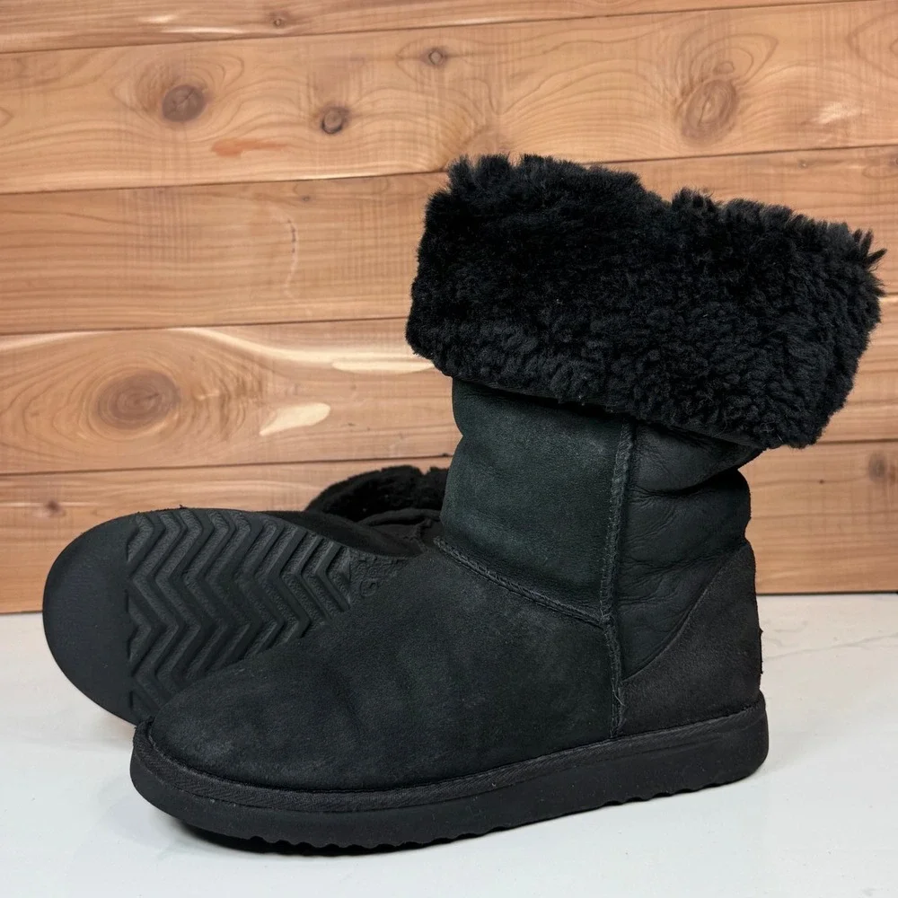 Black UGG Australia Tall Boots Sheepskin Fur Lined Fold‎ Over Cuff Women's 7